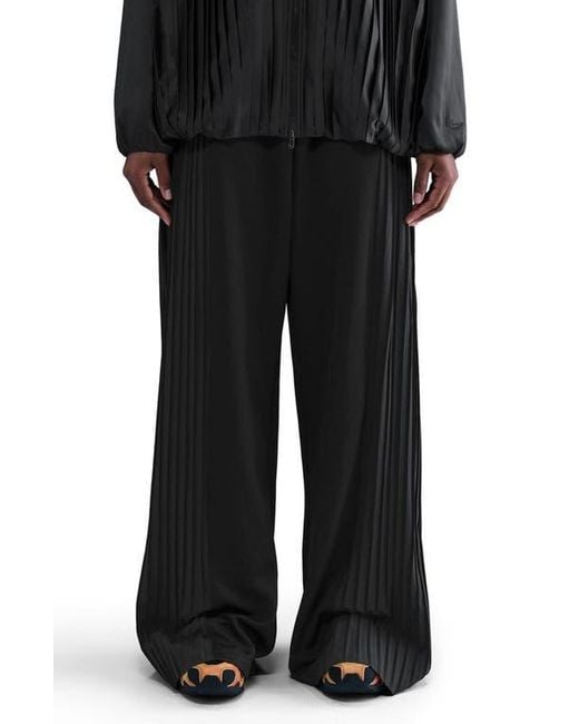 Nike Black Pleated Wide Leg Pants