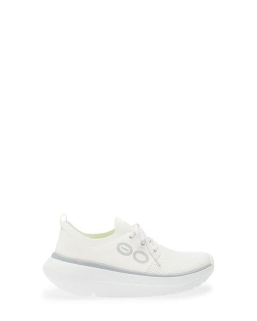 OOFOS White Oomy Stride Sneaker