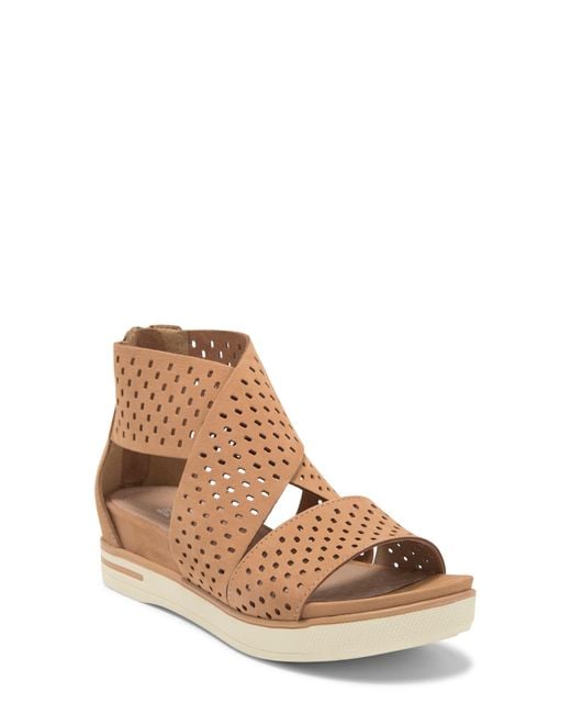 Sport platform sandal store eileen fisher