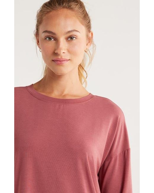 Zella Red Breathe Long Sleeve Split Back T-Shirt