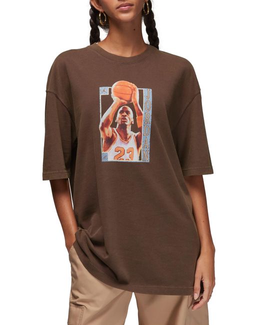 Nike Brown Oversize Graphic T-shirt