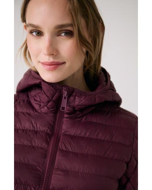 Lolë Red The Base Packable Insulated Hooded Jacket