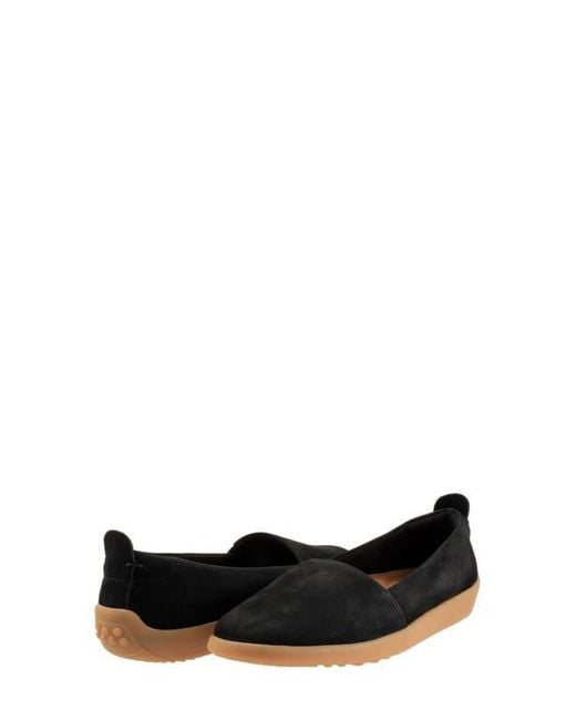 Softwalk® Black Deva Flat