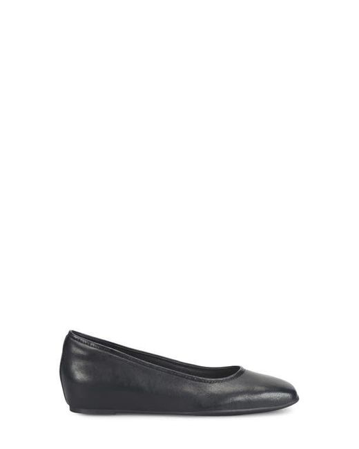 Söfft Blue Poppy Square Toe Flat