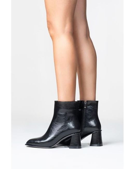 Prologue Shoes Black Maura Block Heel Boot