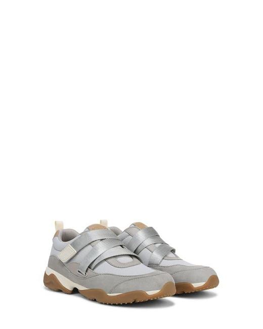Vionic Gray Walk Slim Gia Sneaker