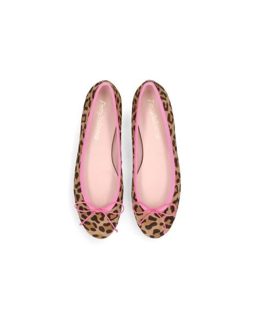 Pretty Ballerinas White Round Toe Ballet Flat