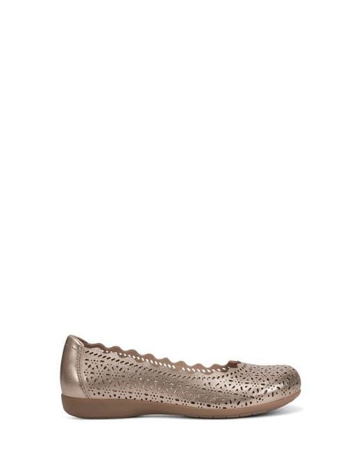 Earth Brown Bria Casual Flat