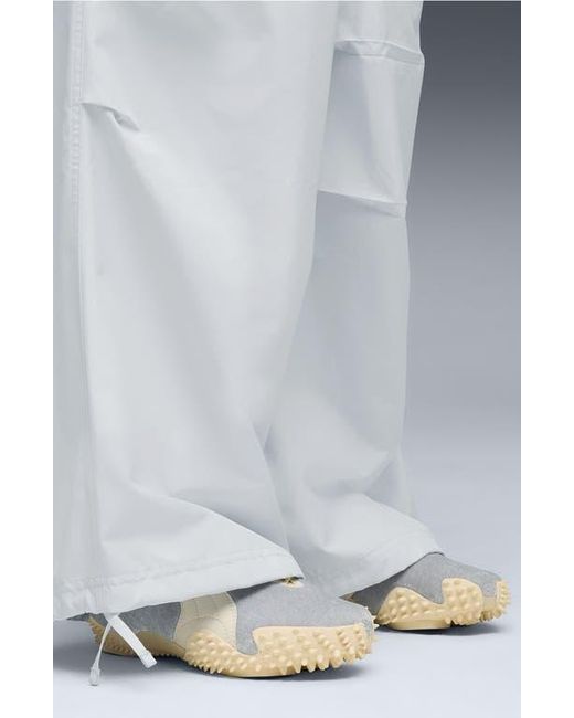 PUMA Natural Mostro Velvet Dream Sneaker