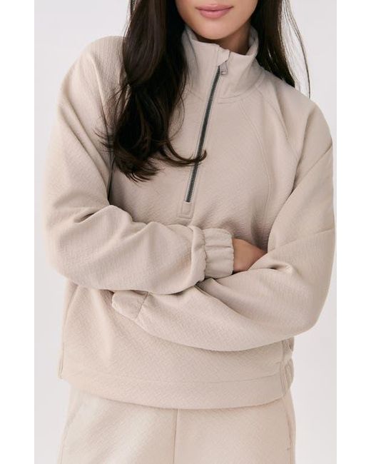 Lolë Natural City Half Zip Top