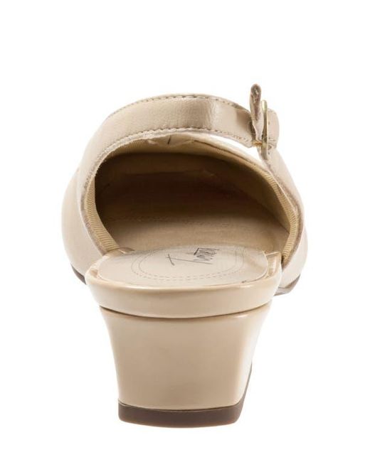 Trotters Natural 'Dea' Slingback
