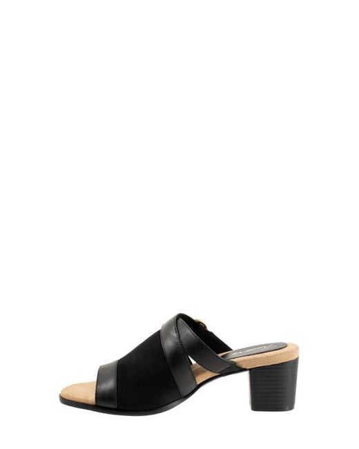 Trotters Black Mitzie Slide Sandal
