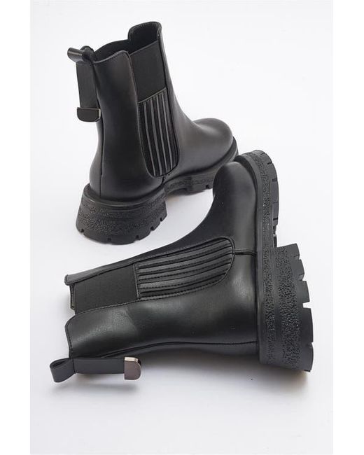 Prologue Shoes Black Sofia Chelsea Boot