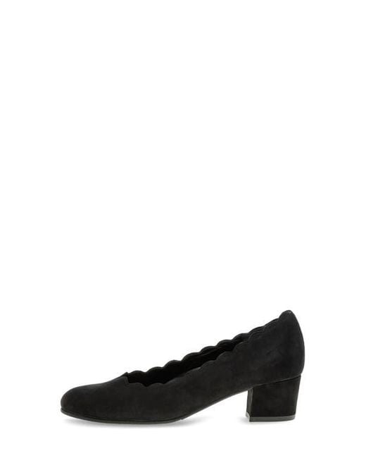 Gabor Black Scallop Pump