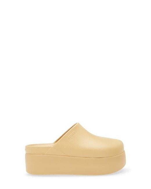 CROCSTM Natural Dylan Platform Clog