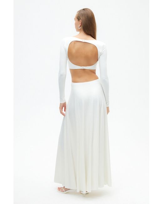 Nocturne White Crop Top With Knot