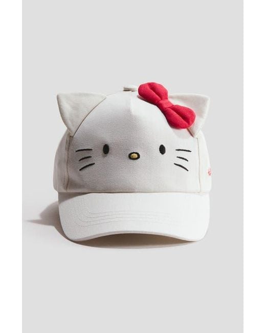 H&M Gray Appliquéd Cap