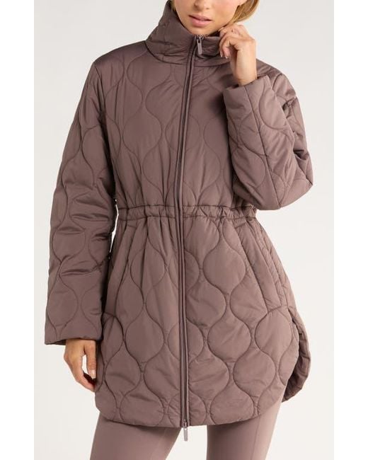 Zella Skyline Longline Quilted Jacket in Brown | Lyst