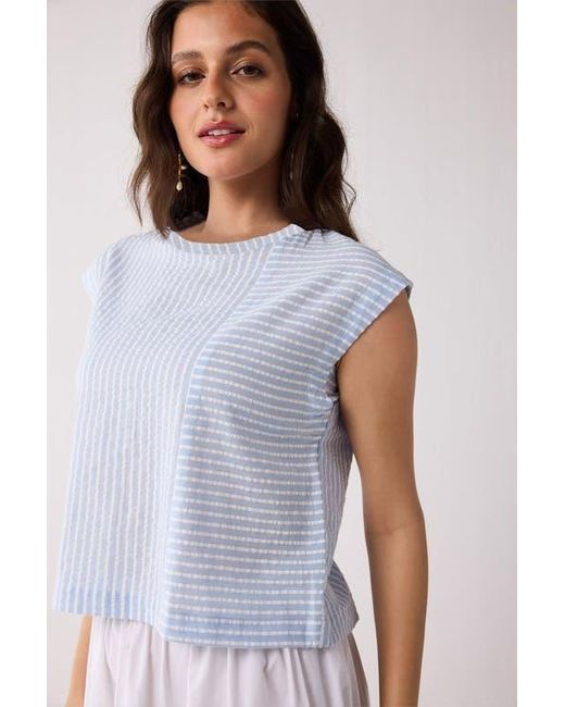 REISTOR Multicolor Button-Back Crew Neck Top