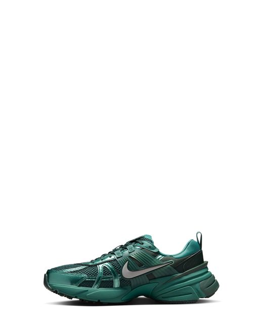 Nike Green V2k Run Sneaker