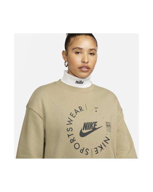 Nike Oversized Sports Utility Graphic Sweatshirt in Natural | Lyst