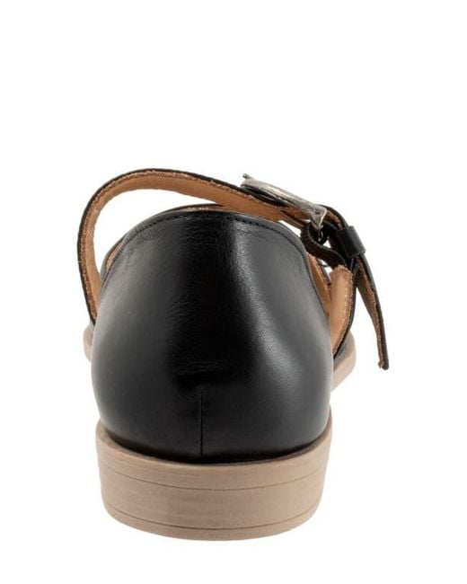 BUENO Black Brittany Pointed Toe Flat