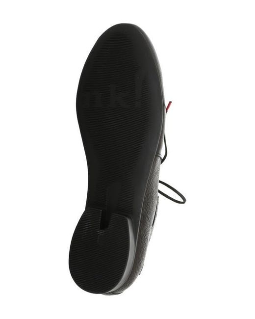 Think! Black Guad Lace-Up Flat