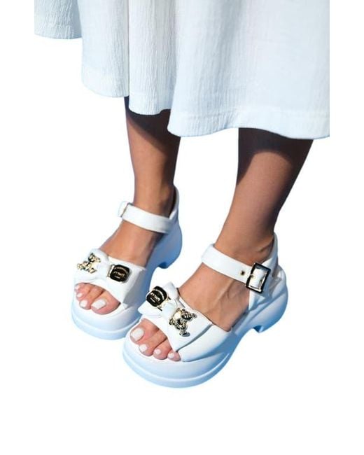 Prologue Shoes White Merida Buckle Platform Sandal
