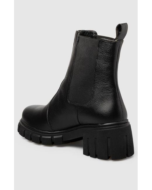 Manuela Black Eje Chelsea Bootie