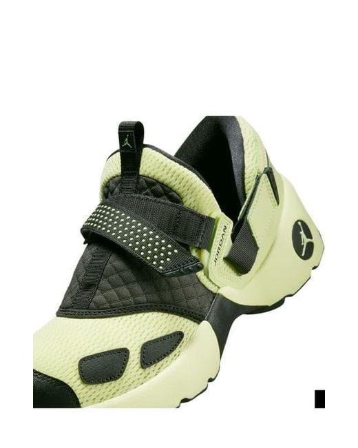Nike Green Trunner Lx Sneaker