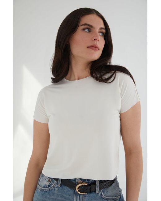 KADA White The Cupro Infinity Tee Crop