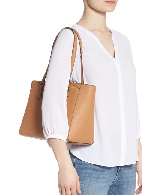 tory burch saffiano leather