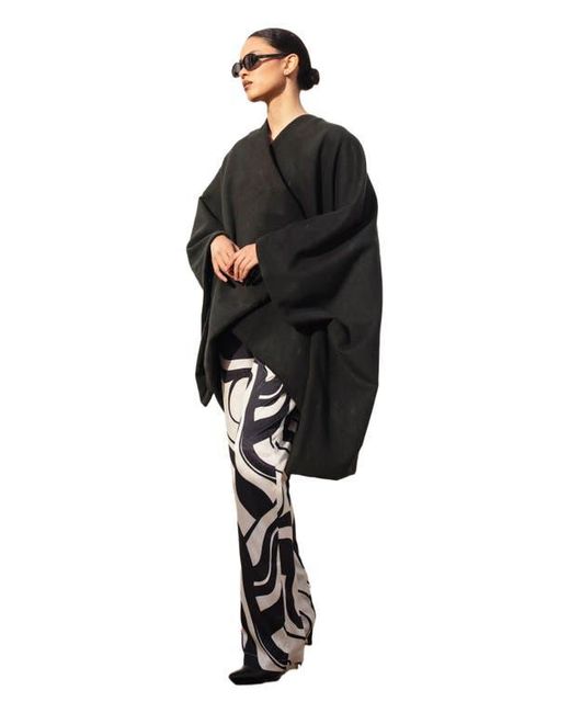 Diarrablu Black Double-Layered Wrap Cape Noir