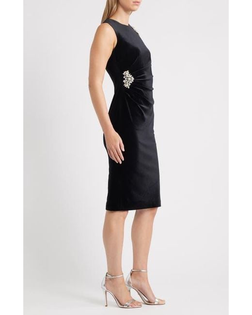 Anne Klein Embellished Sleeveless Velvet Sheath Dress in Black | Lyst