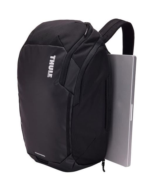 Thule Black Chasm 26-Liter Backpack for men
