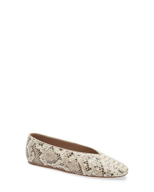 Le Monde Beryl Natural Classic Regency Flat