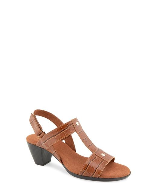 Munro Brown Willow Slingback Sandal