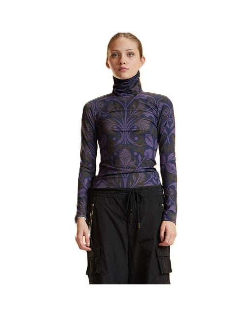 Cynthia Rowley Blue Turtle Neck Lycra Top
