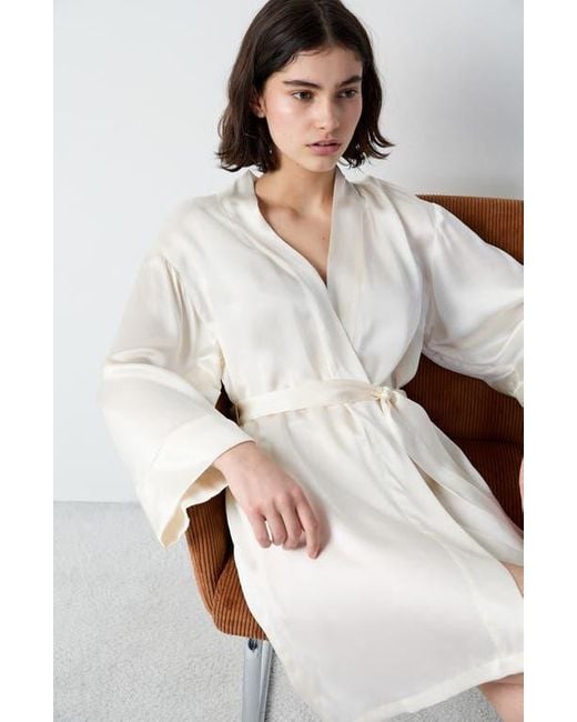 Etam White Pearly Deshabille Silk Robe