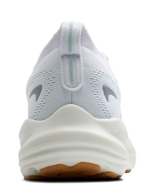 Brooks White Glycerin 22 Running Shoe for men
