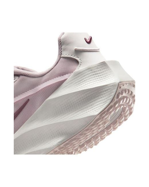 Nike Multicolor Aura Edge Sneaker