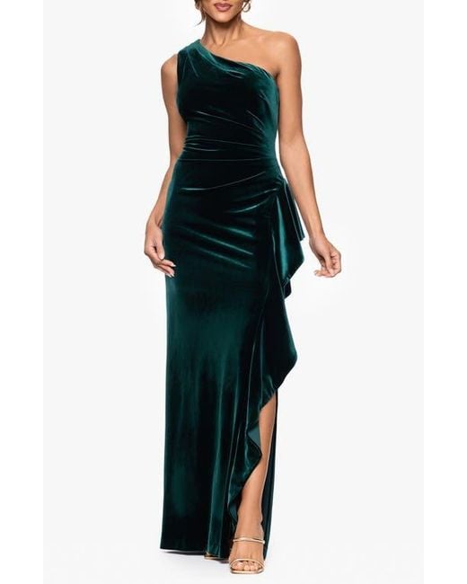 Velvet Ruffle Gown Xscape Evenings One-Shoulder Ruffle Stretch Velvet Gown | Lyst