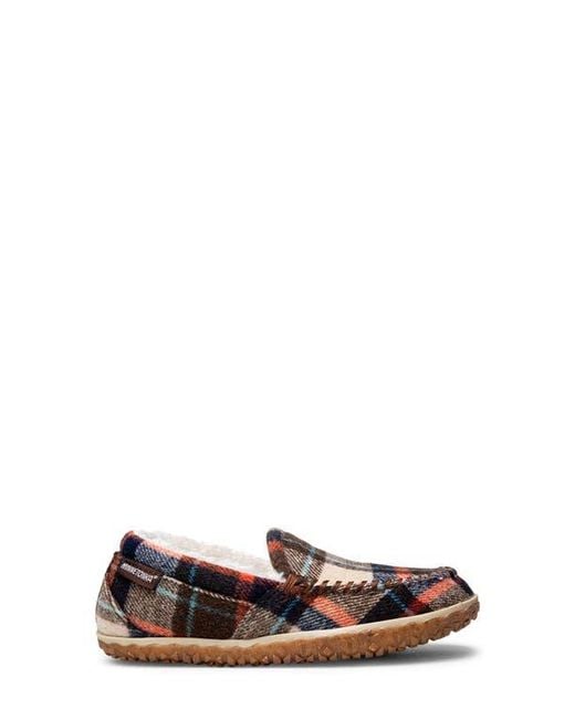 Minnetonka Pink Tempe Slipper