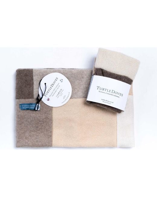 Celtic & Co. White Cashmere Neckwarmer And Glove Bundle Set