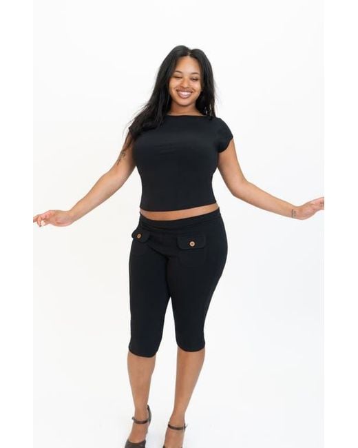 Oddli Black Button Capris
