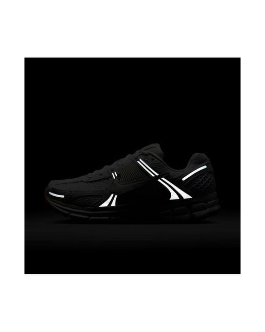 Nike White Zoom Vomero 5 Sneaker
