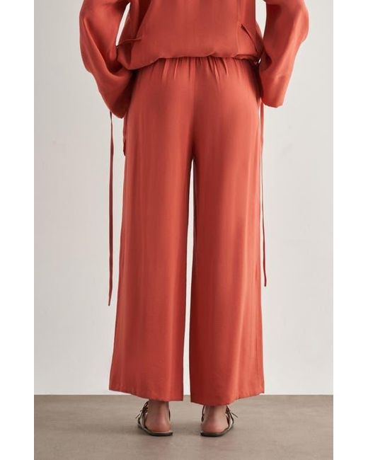 Mizalle Red Relaxed Pants