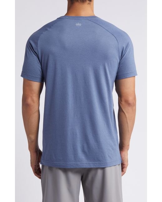 Alo Yoga Blue The Triumph Crewneck T-shirt for men