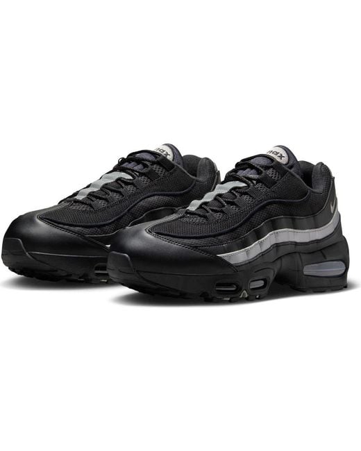 Nike Men's Black Air Max 95 Sneaker