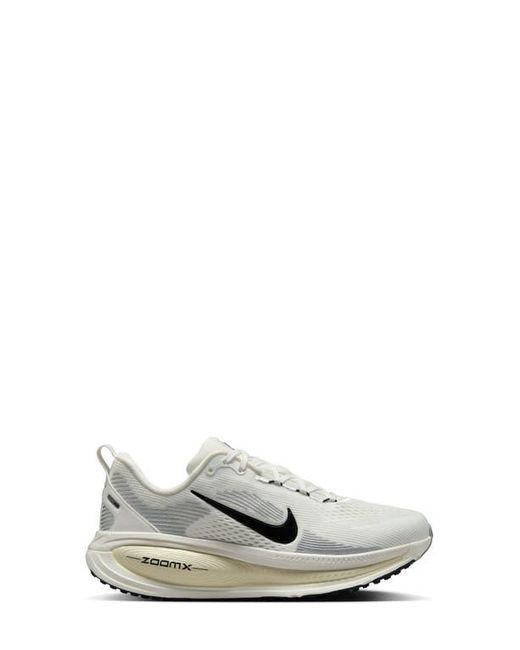 Nike White Vomero 18 Running Shoe